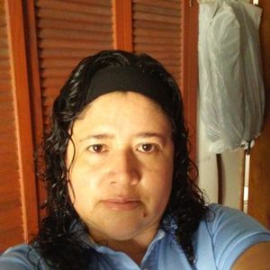 Meet your Posher, Yolanda